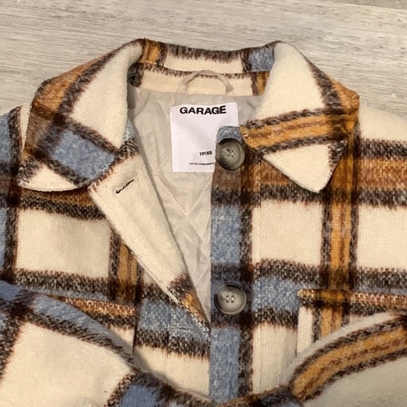 Cropped Plaid Shacket/Jacket - Picture 9 of 12